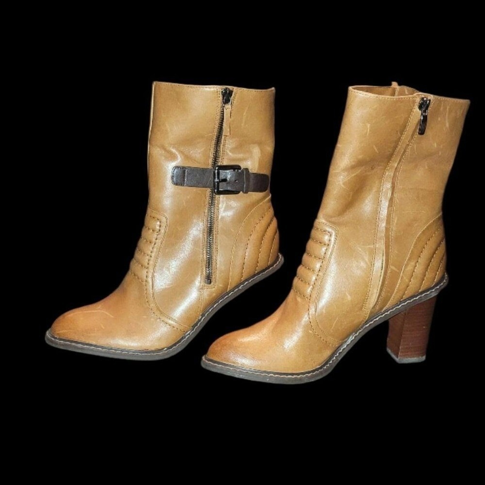 Clarks Women Tan Leather Moto Ankle Boots Block Heel Buckle Detail Size 10